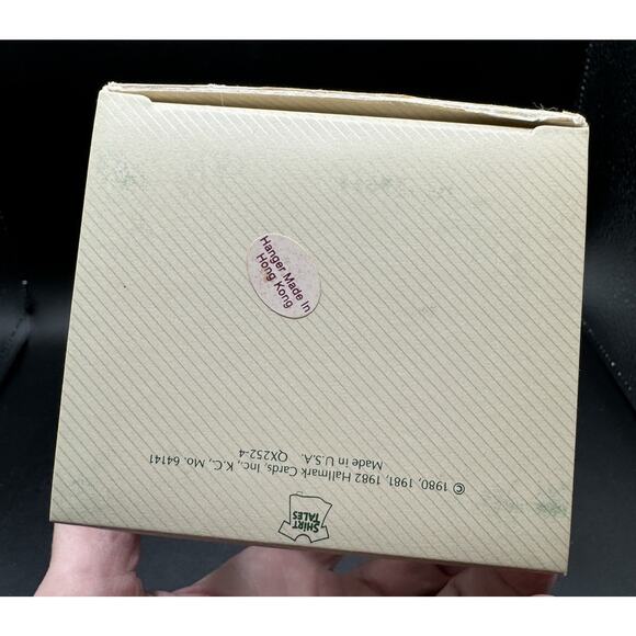 1980 Hallmark SHIRT TAILS Satin Ball Ornament Christmas Winter -Ball 2 - Picture 6 of 6